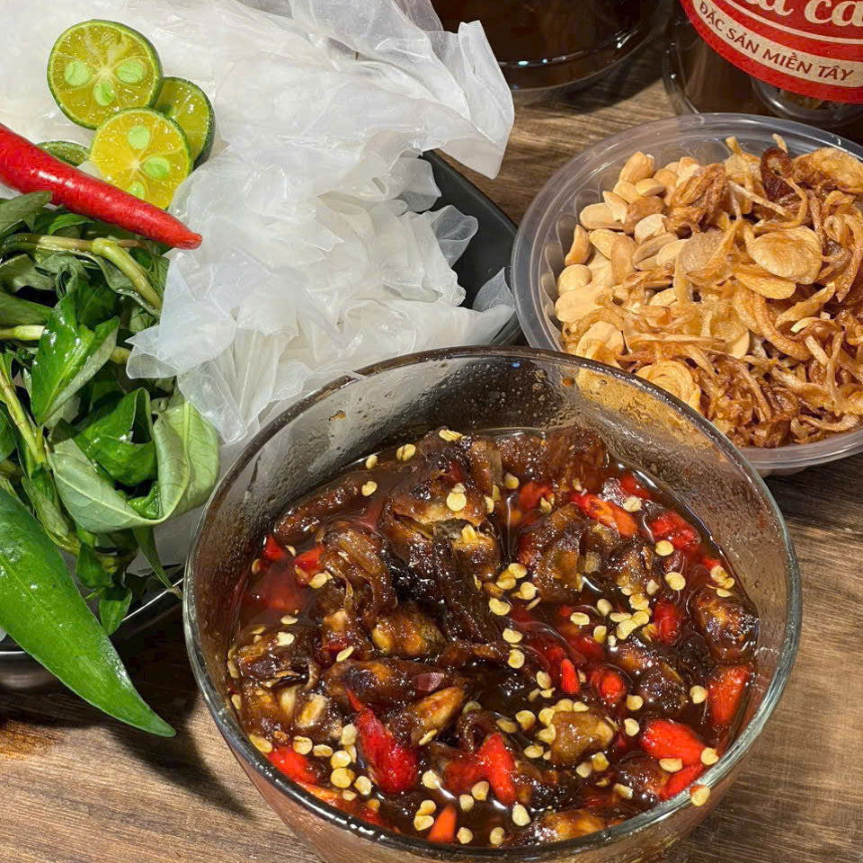 SỐT ME HẠT CHUA CAY 500gr