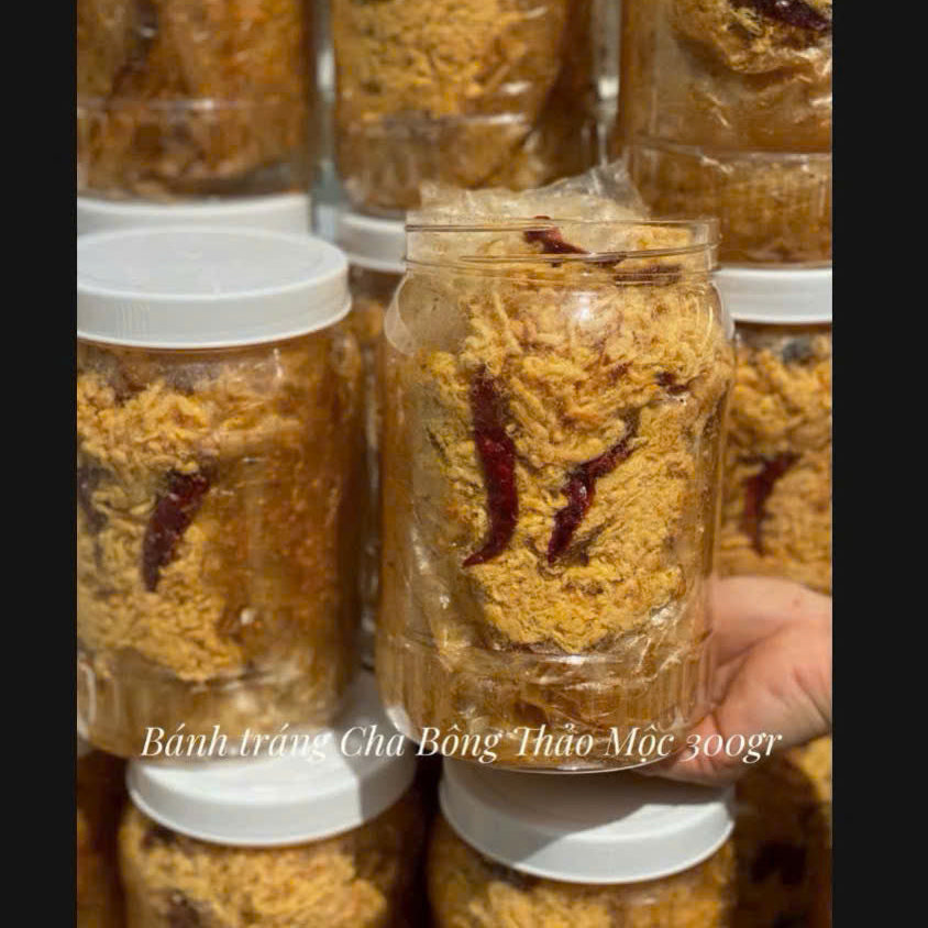 Bánh tráng trộn sa tế chà bông