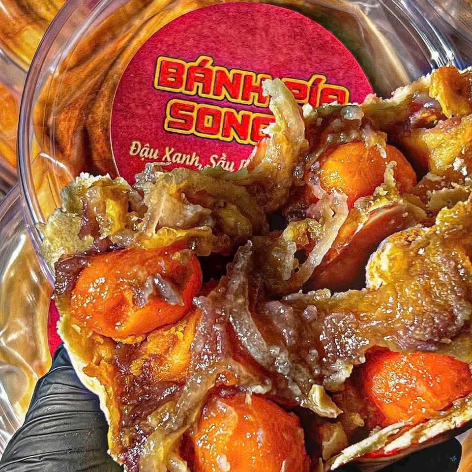 Bánh pia 8 trứng , song vị đậu xanh sầu riêng khoai môn ,550-600 gram