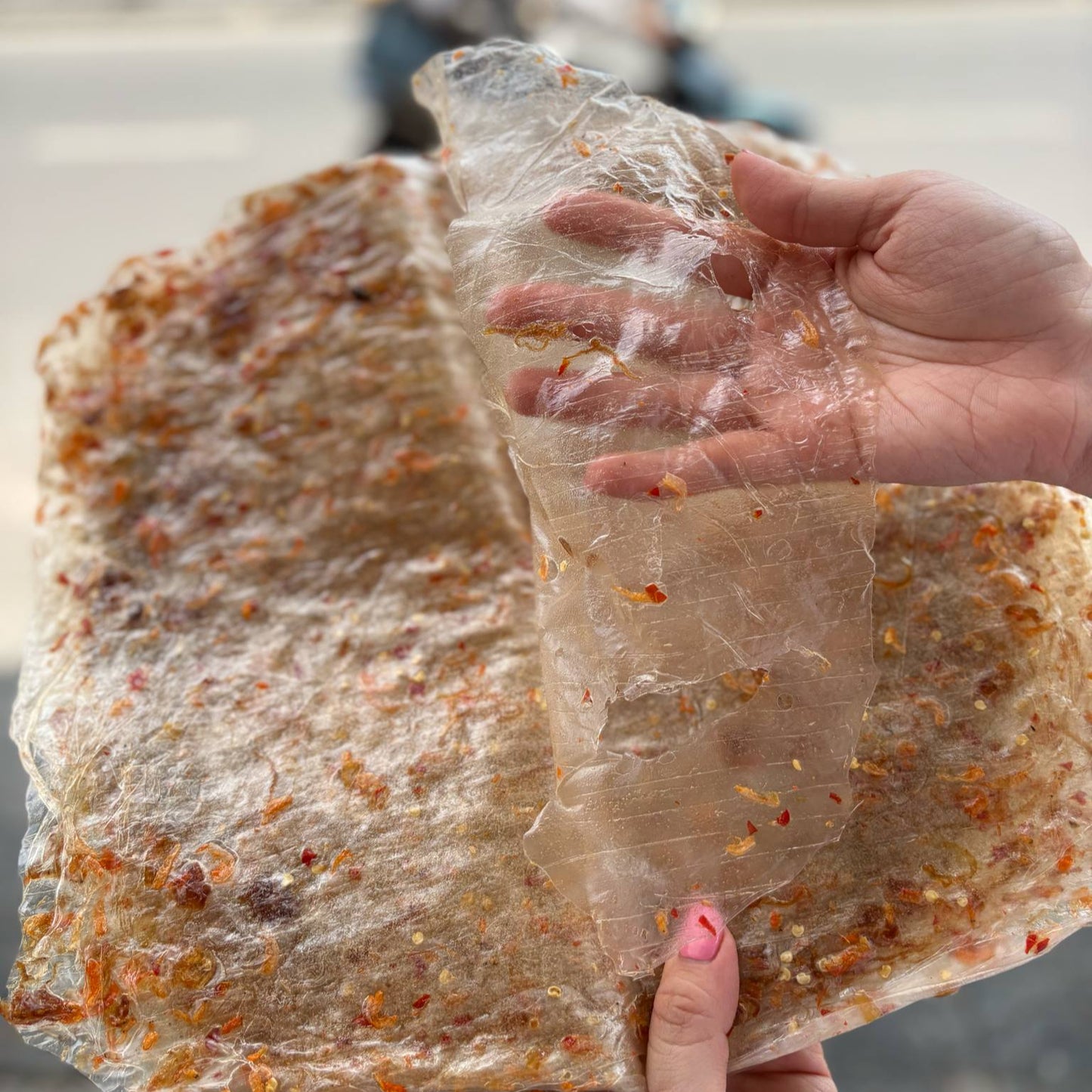 Bánh tráng tép ruốc cay